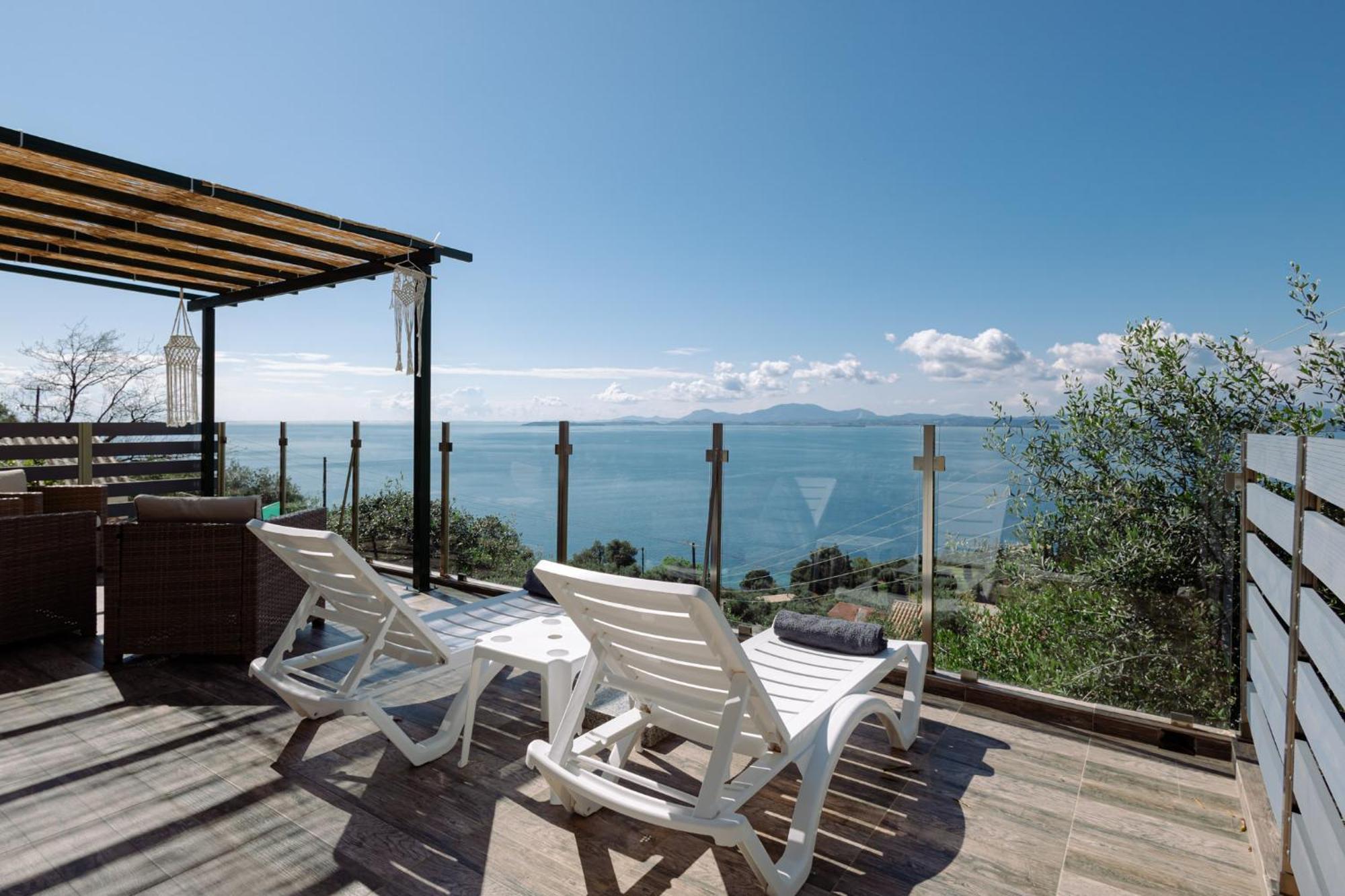 The Greystone Seaview House By Konnect Villa Nisaki  Exterior photo