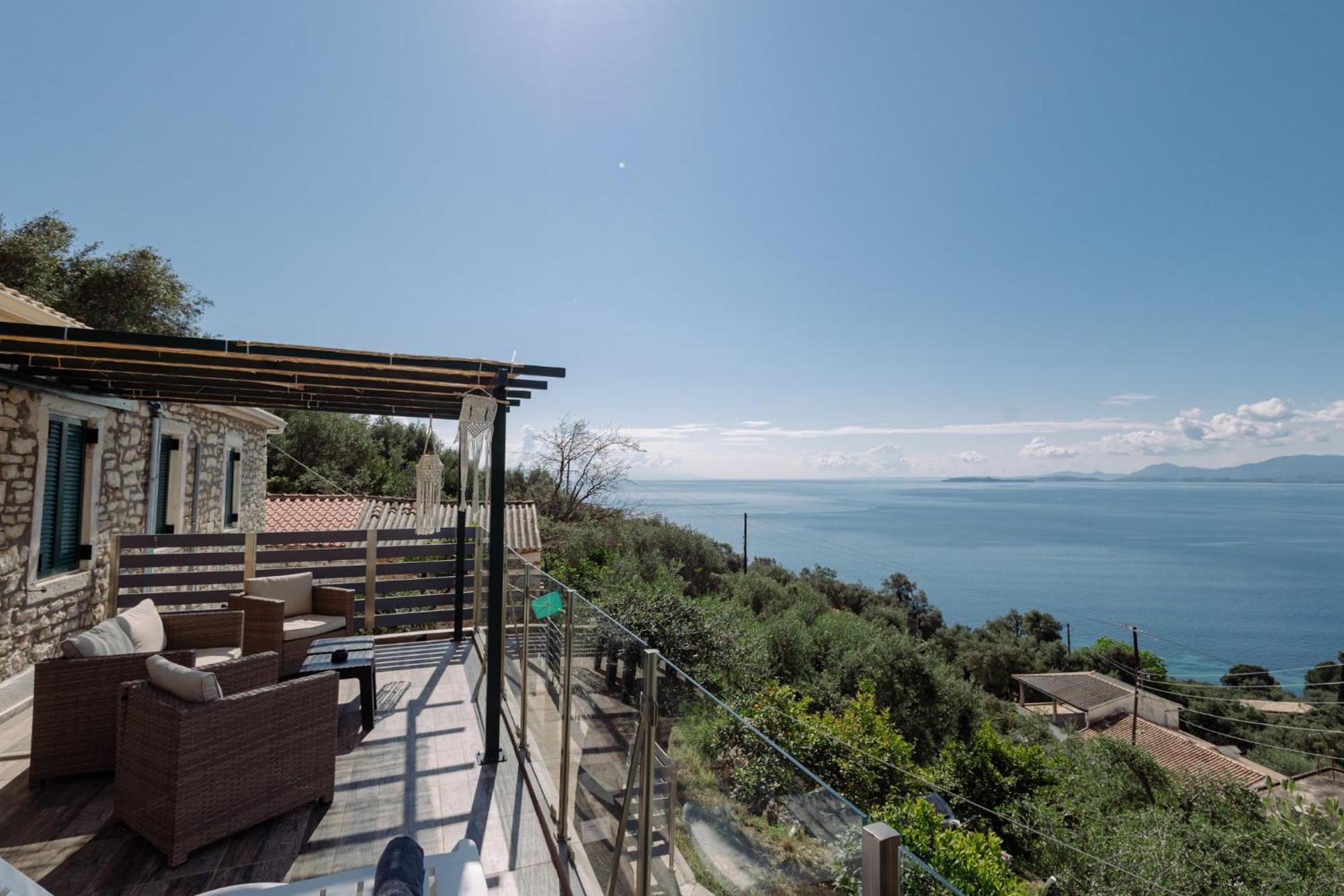 The Greystone Seaview House By Konnect Villa Nisaki  Exterior photo